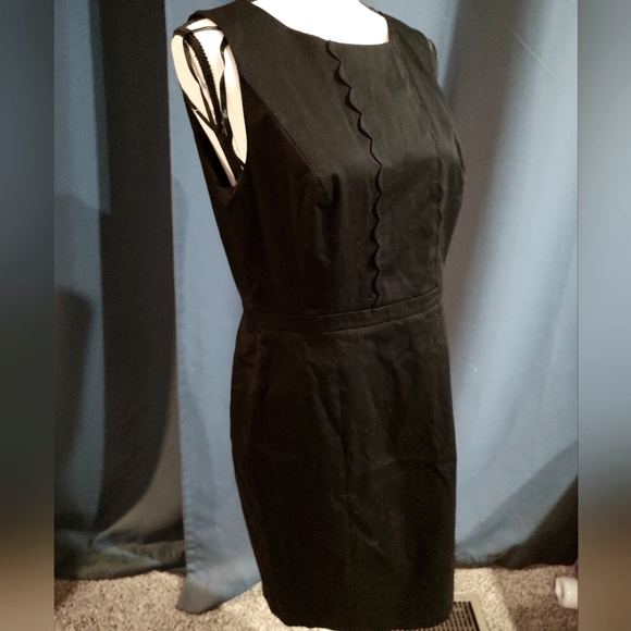NWT Talbots brand size 10P little black dress with scallop pattern detail on top - Picture 6 of 10
